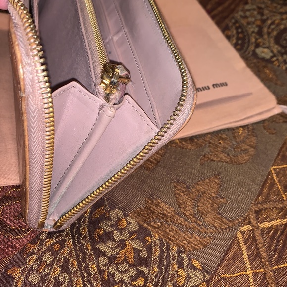 Authentic Miu Miu zip around long wallet - Picture 12 of 14
